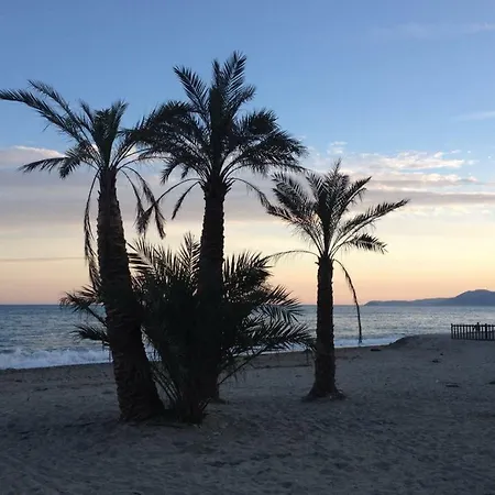 Lägenhet 50 Metri Dal Mare Zona Pedonale 4° Piano No Ascensore *