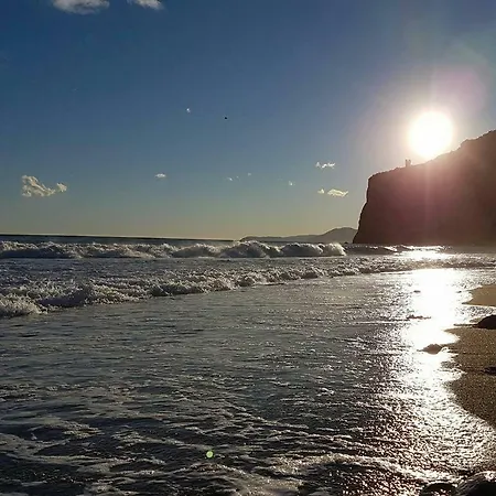 50 Metri Dal Mare Zona Pedonale 4° Piano No Ascensore