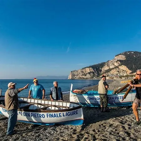 Lägenhet 50 Metri Dal Mare Zona Pedonale 4° Piano No Ascensore Finale Ligure